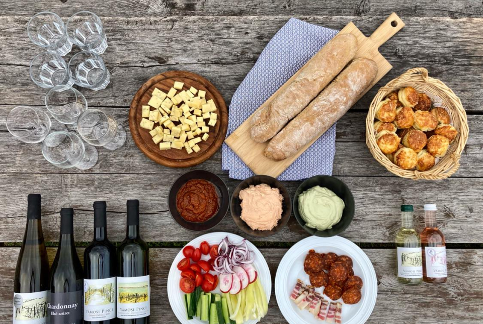 Mini borkóstoló - Vámosi pince