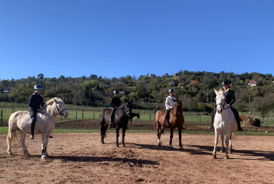 Tavaszi lovastábor a Vida-Tanyán