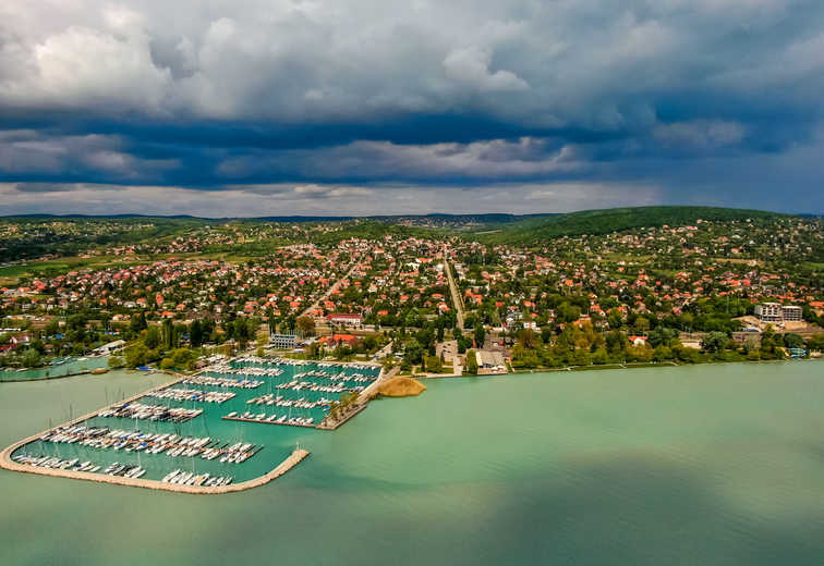 Forrás Kertmozi Csopak Forrás Kertmozi Csopak