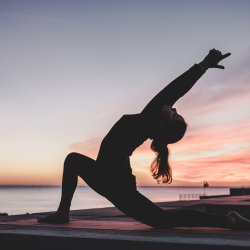 Strand-Yoga