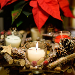 A második adventi gyertya meggyújtása, mikulásvonat