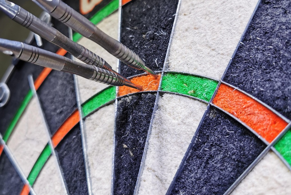 Darts verseny a kocsmában