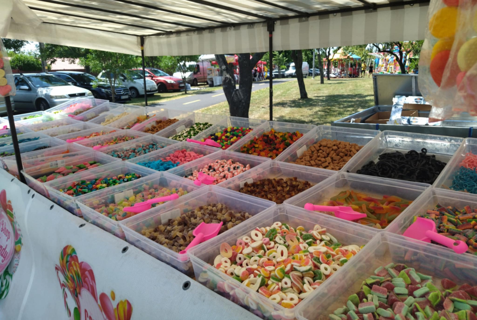 Búcsú a faluközpontban