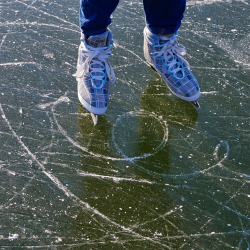 Balatonalmádi jégpálya