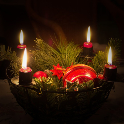 Negyedik adventi gyertyagyújtás és Betlehemezés